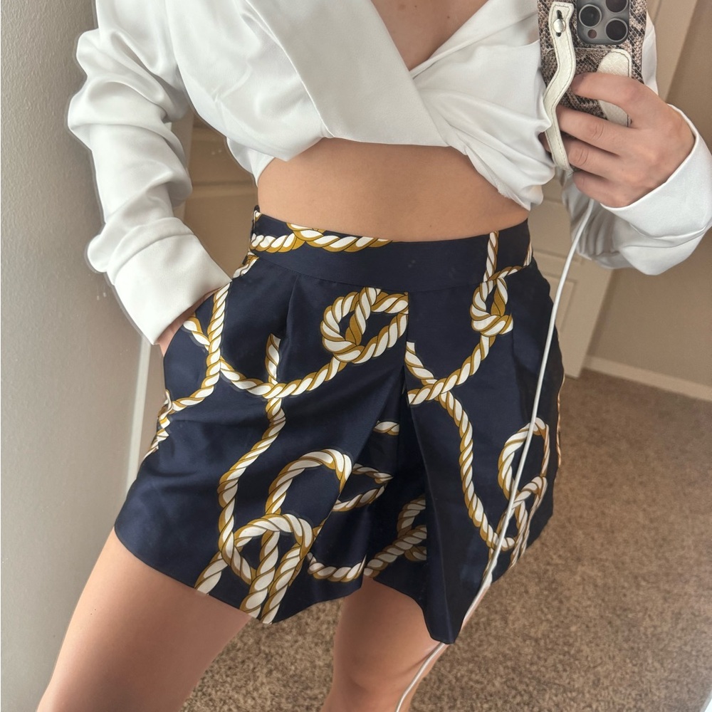 Zara shorts NWT navy with rope